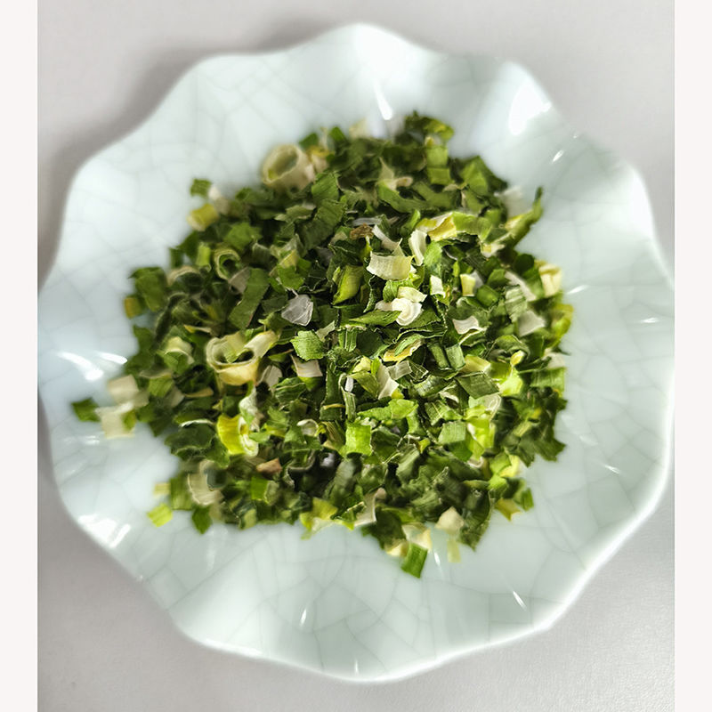 سبزیجات خشک شده فله، رول های تره خشک شده با هوا، 3*3 میلی متر، 5*5 میلی متر، با رنگ و طعم طبیعی