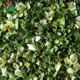 سبز رنگ سبزیجات خشک سبزیجات خامه رول 3 * 3mm 5 * 5mm
